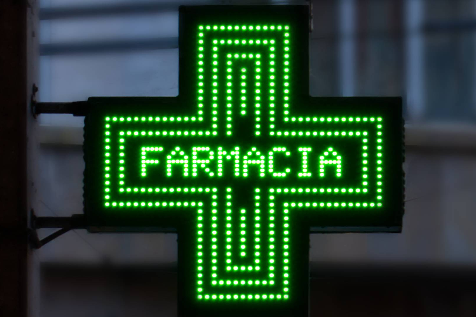 Farmacia urbana o rural; claves comparativas reales para nuevos compradores