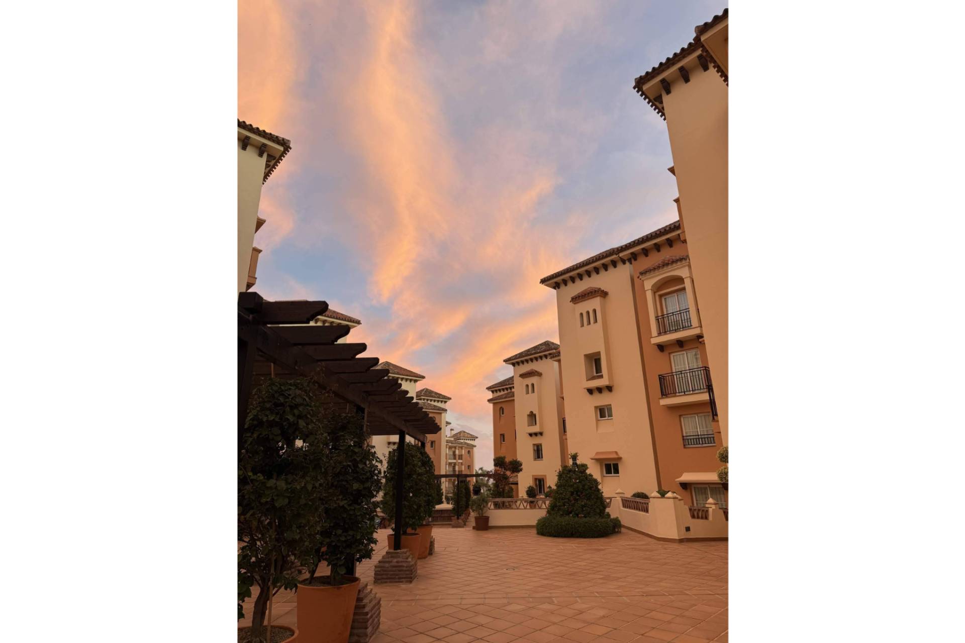 Lujo, calma y clima privilegiado en la Costa del Sol con EI2VALUE PROPERTY