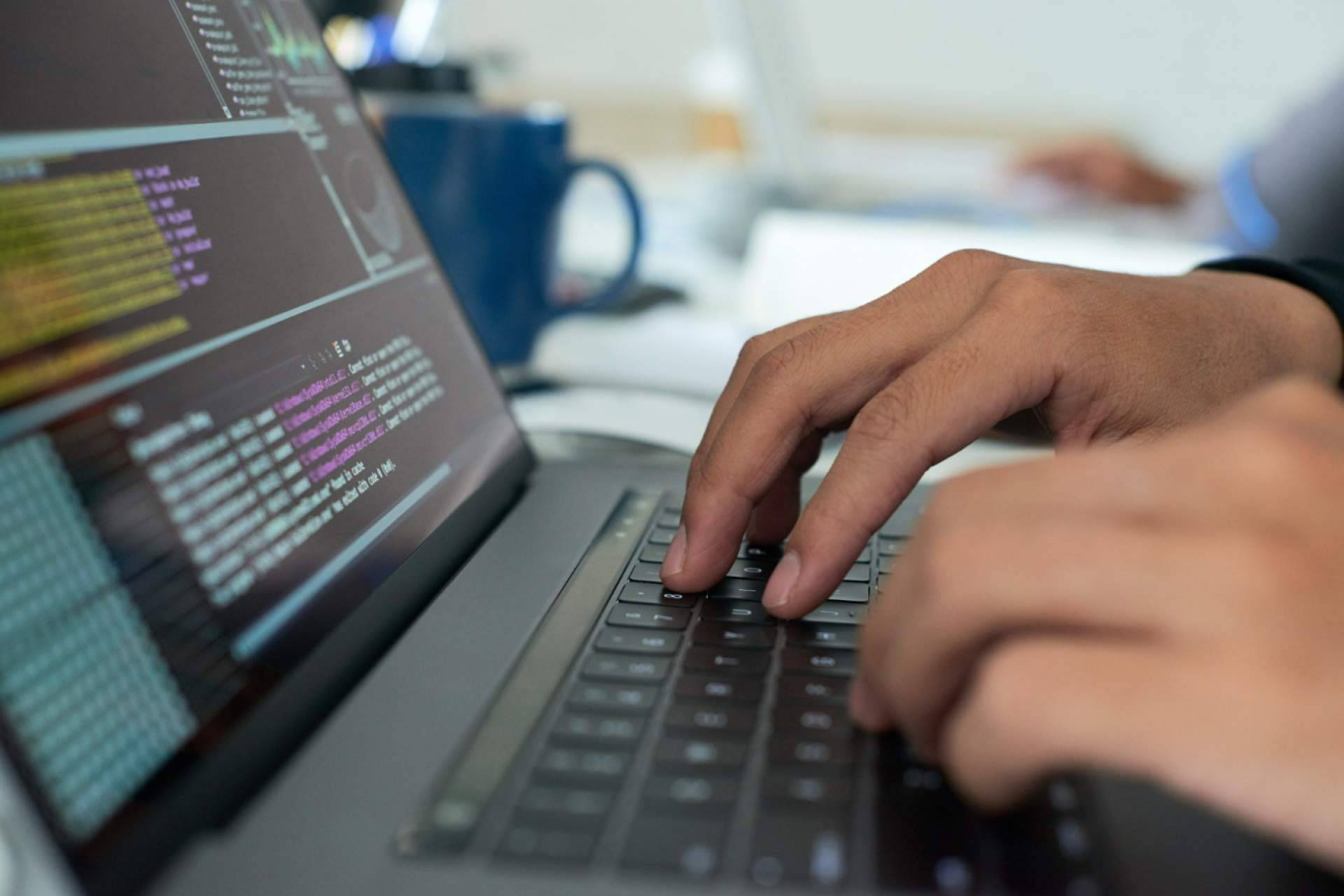 Lapisoft desarrolla soluciones tecnológicas a medida para negocios desde A Coruña