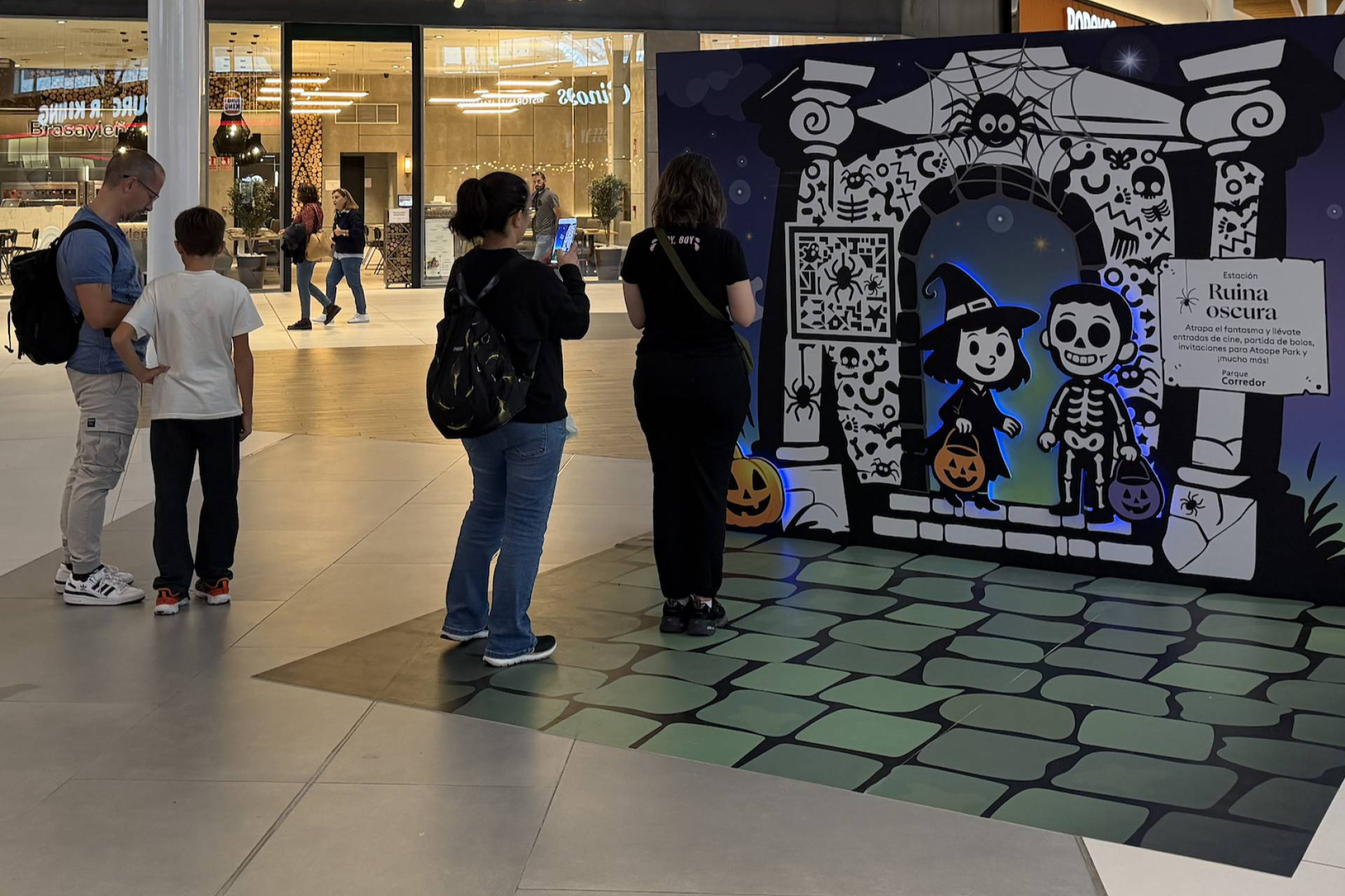 Parque Corredor celebra Halloween con un divertido y escalofriante juego 'Caza fantasmas'