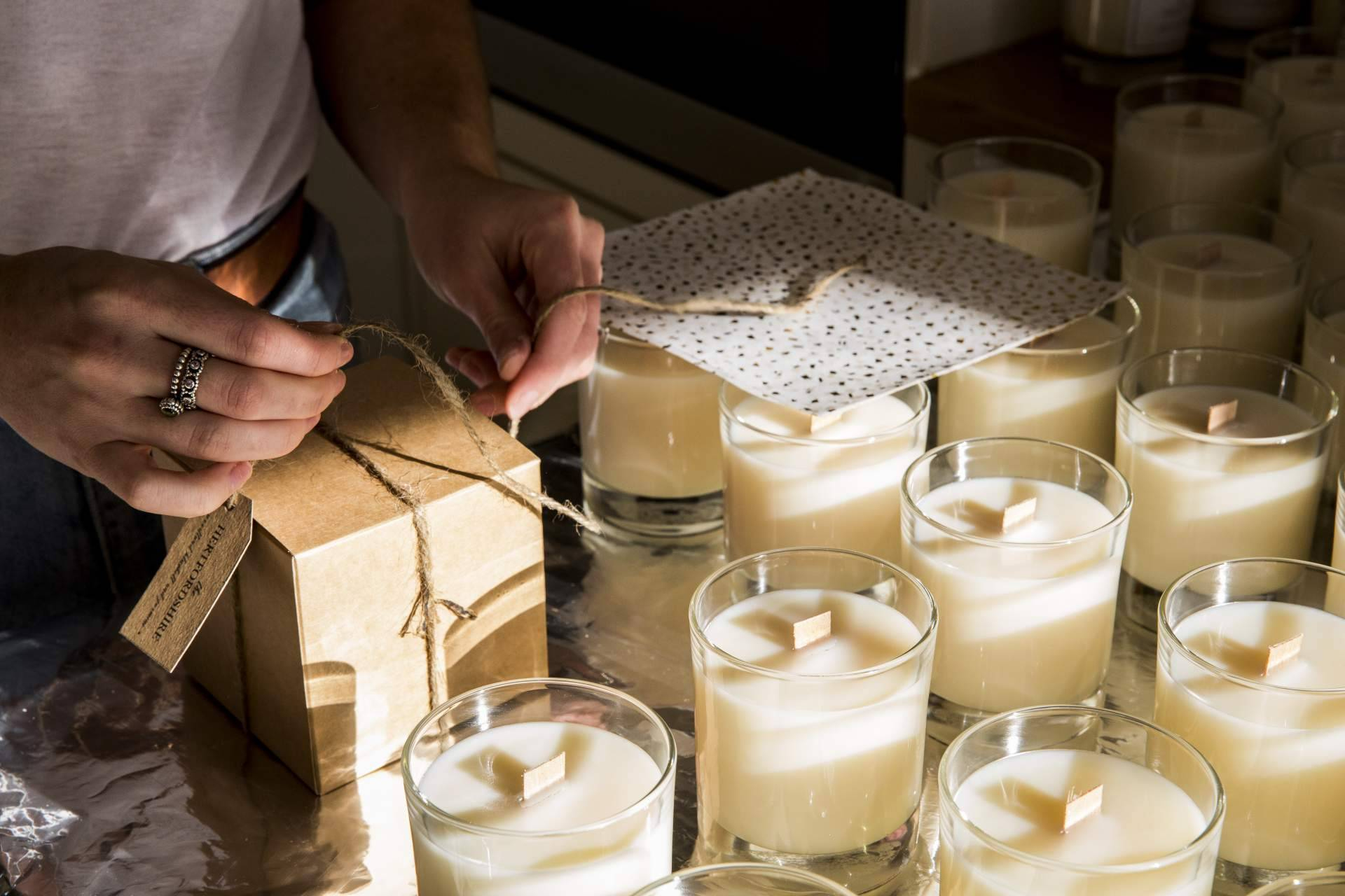 La tendencia de la aromaterapia; velas artesanales como regalo personal y consciente
