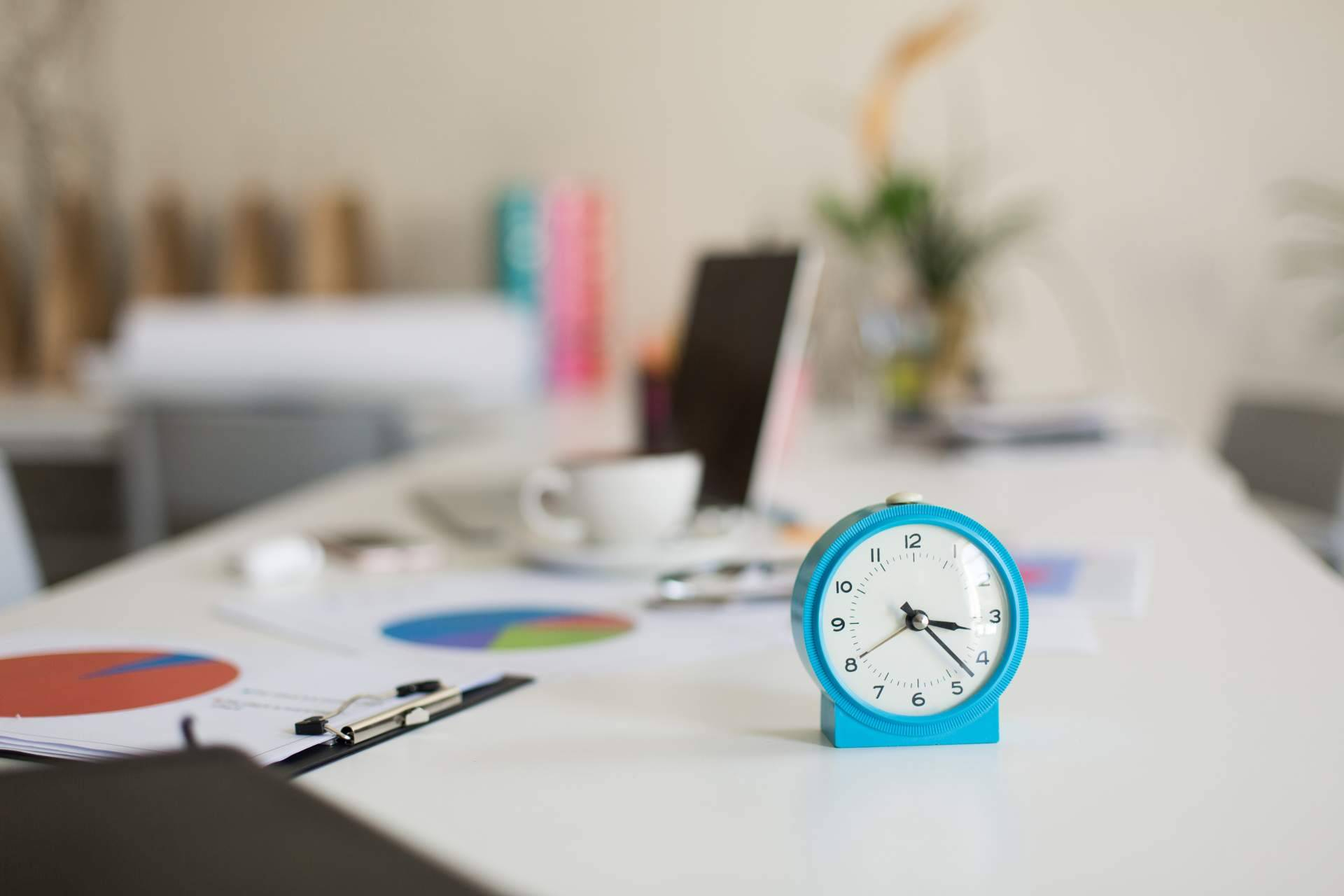 Notificaciones fuera de horario; la tecnología que exige poner límites