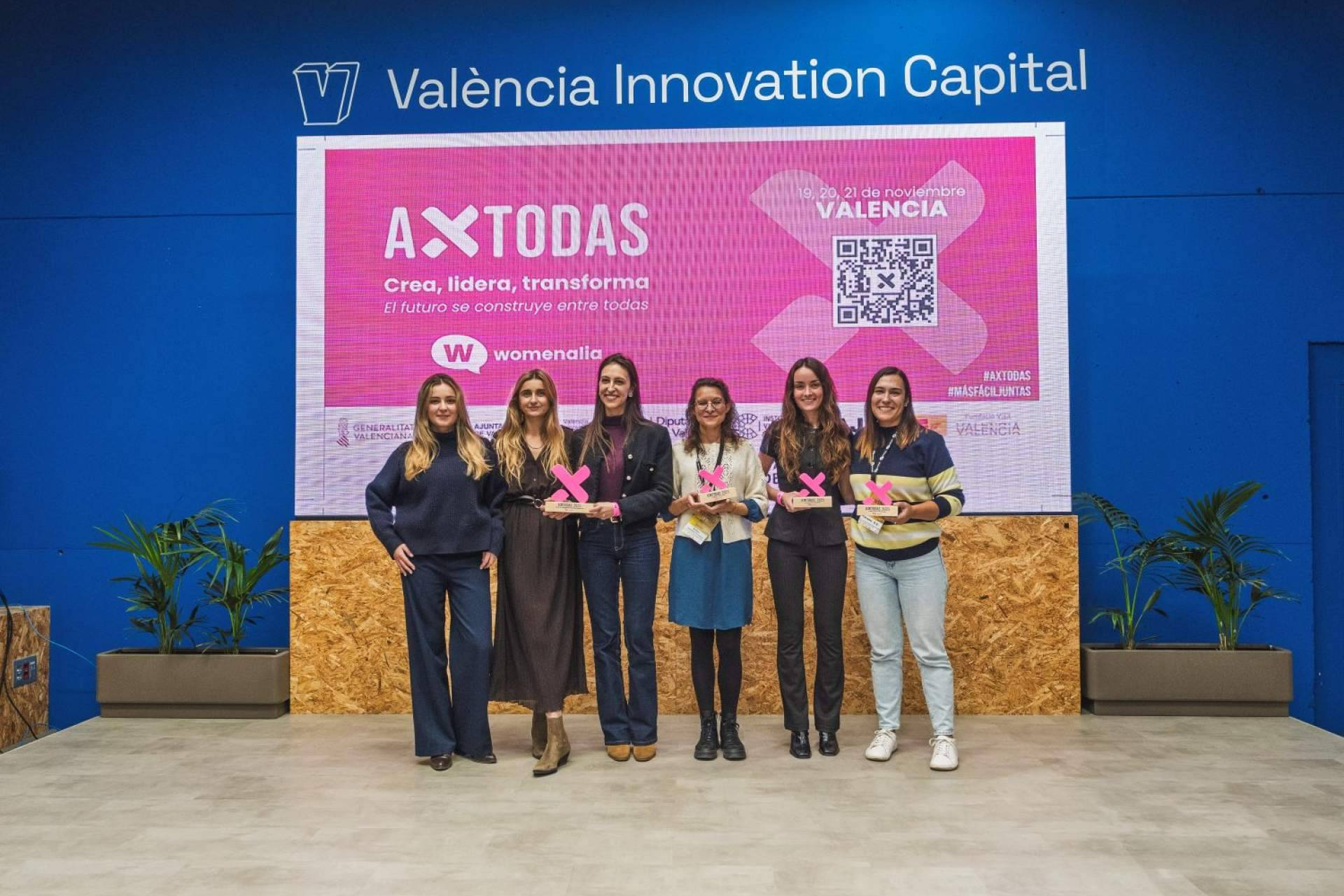 Womenalia celebró en Valencia el talento femenino con la quinta edición de los premios AxTodas, que impulsan a las emprendedoras del futuro