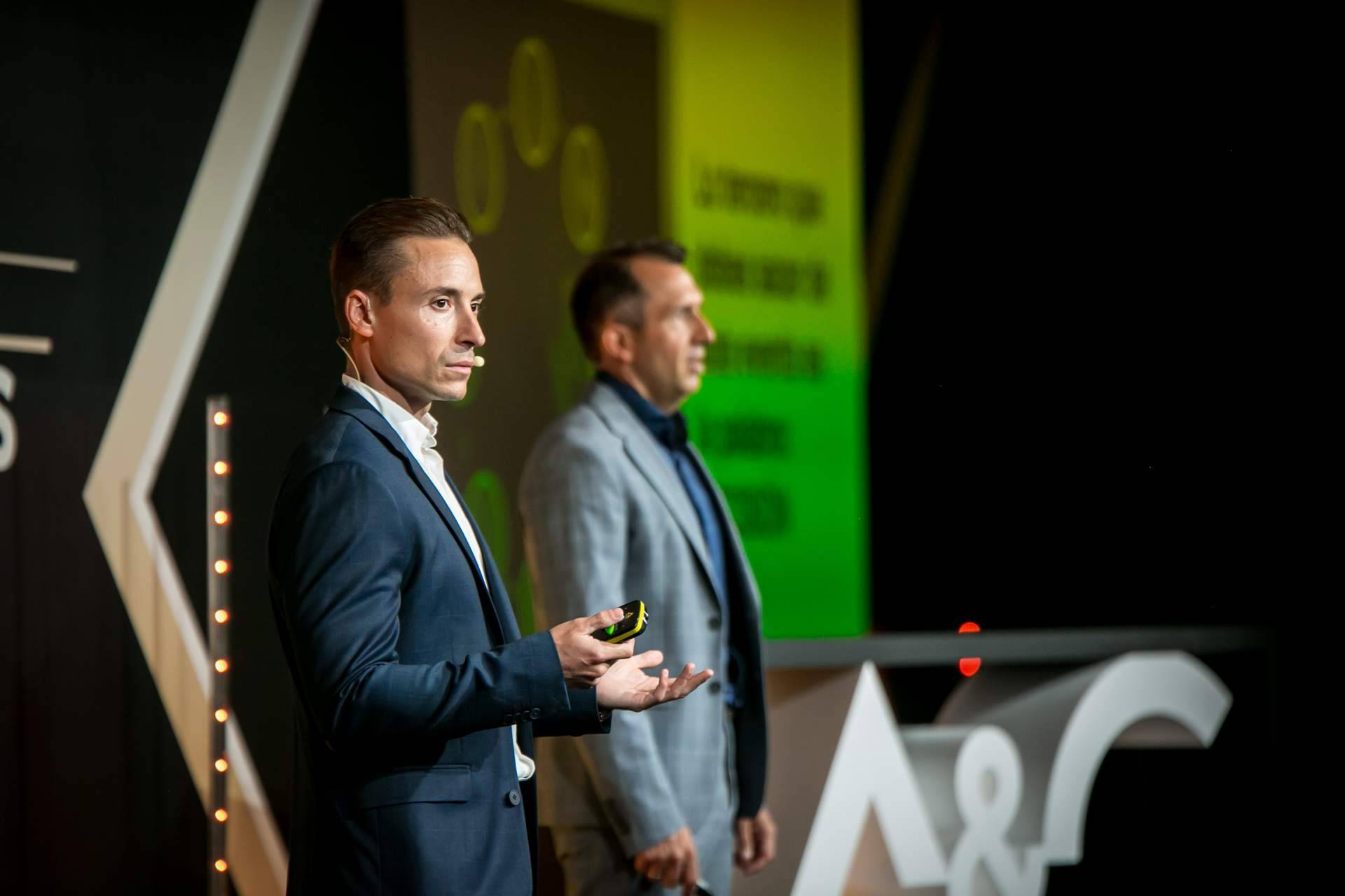 Nueva mentoría de Alfonso y Christian para dominar el cierre de ventas premium desde la integridad