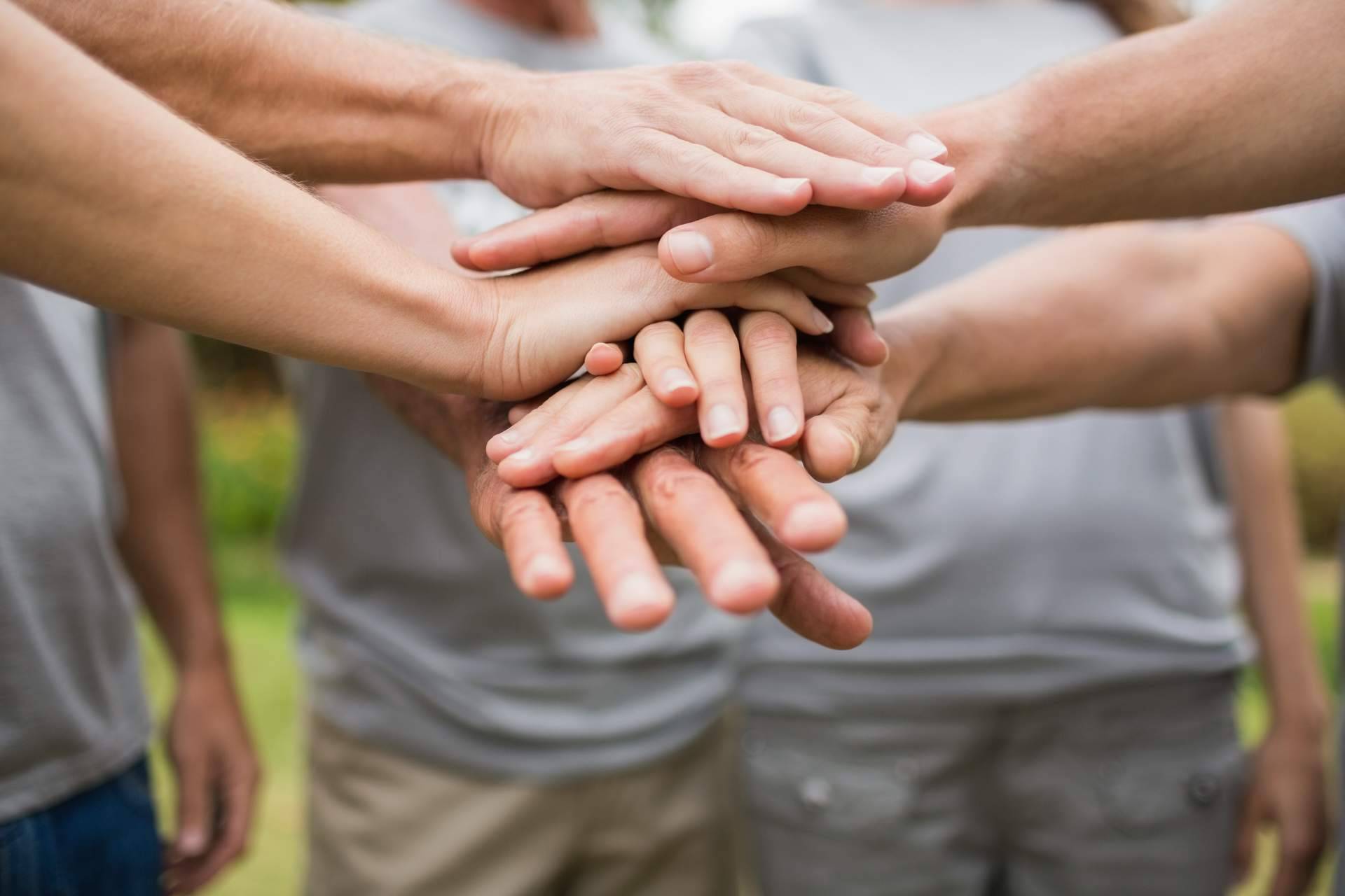 El impacto de hacerse Voluntario; cómo la ayuda sostenida fortalece a las comunidades