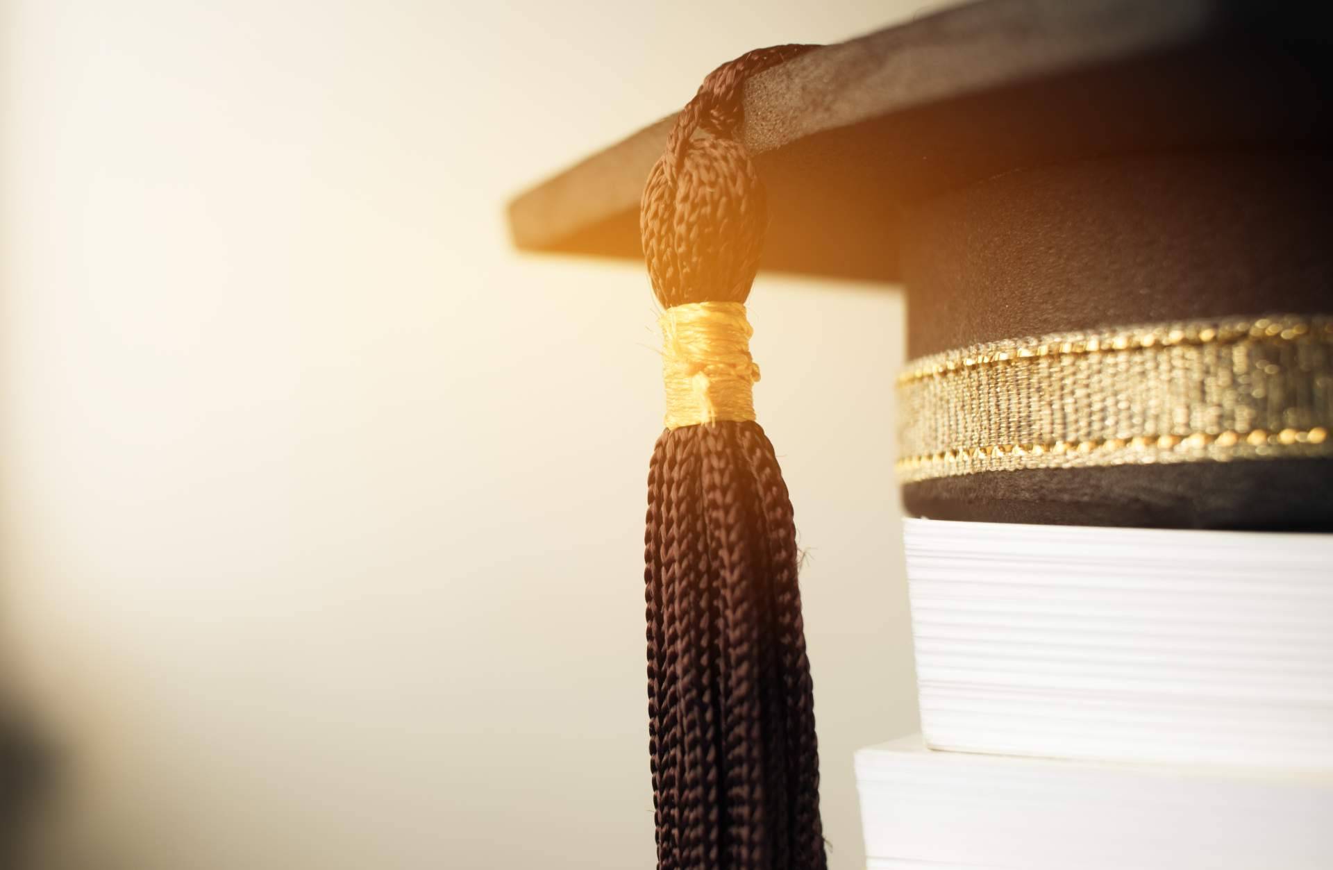 Formación posgrado online con visión profesional, la apuesta de ISEB por la flexibilidad y el apoyo académico continuo