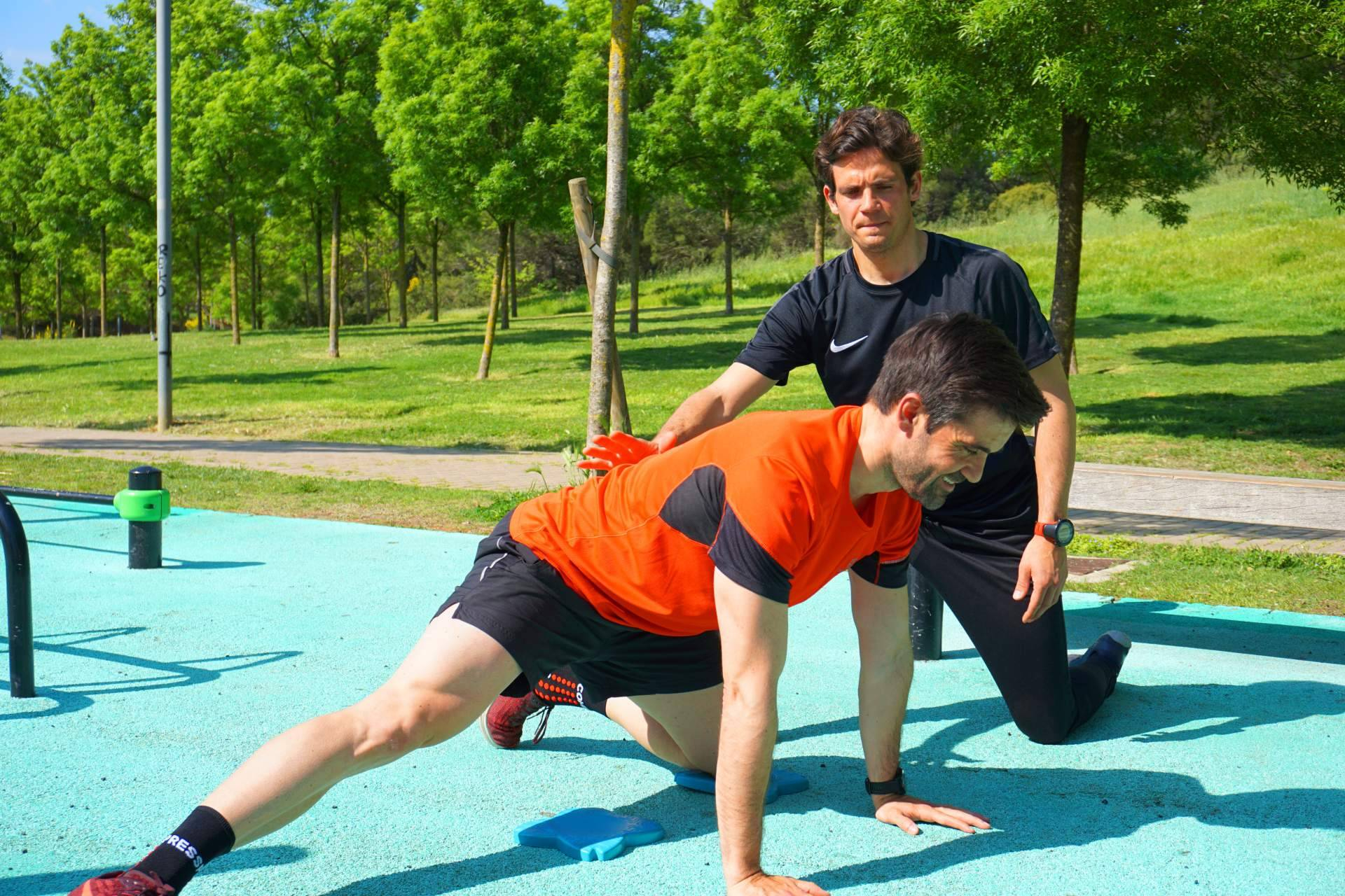 Descanso y rendimiento, 5 estrategias para recuperar mejor después del entrenamiento