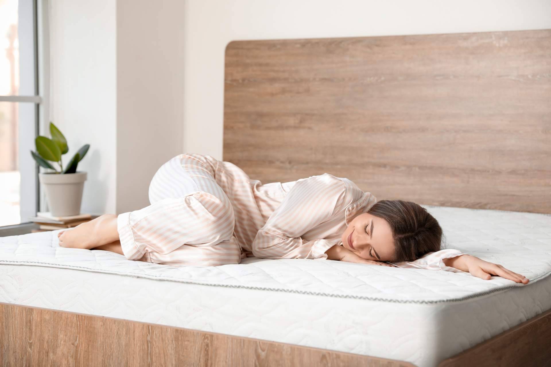 La Tienda HOME ofrece recomendaciones para comprar colchón y mejorar la salud del descanso