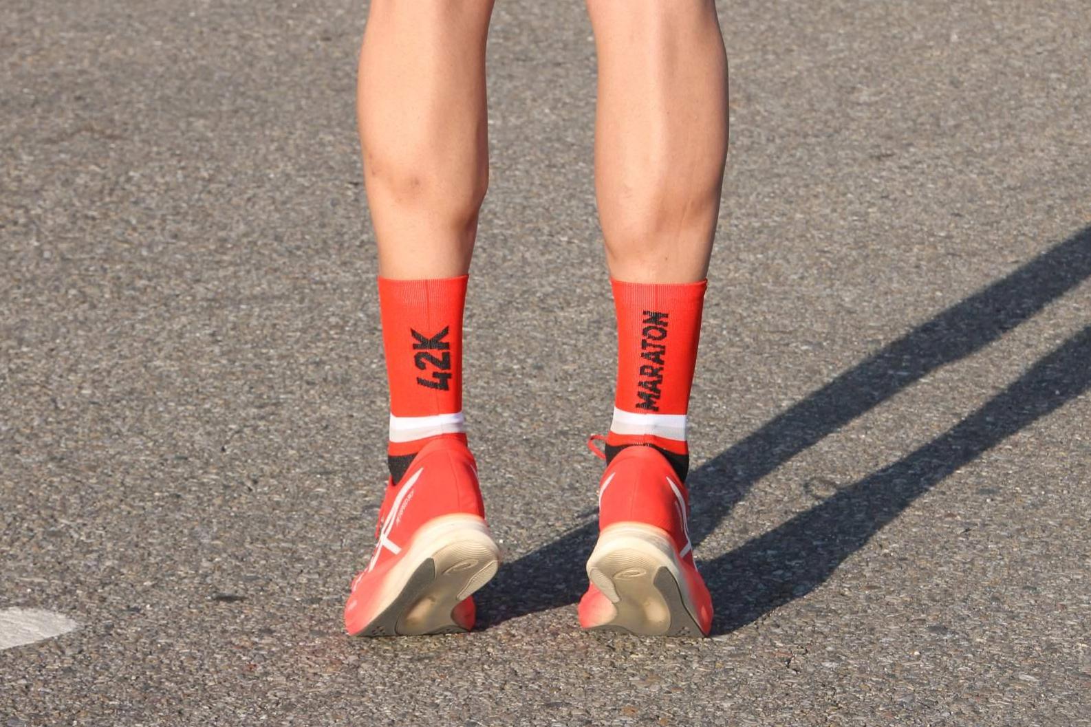 Calcetines running, el detalle técnico que marca la diferencia en una maratón
