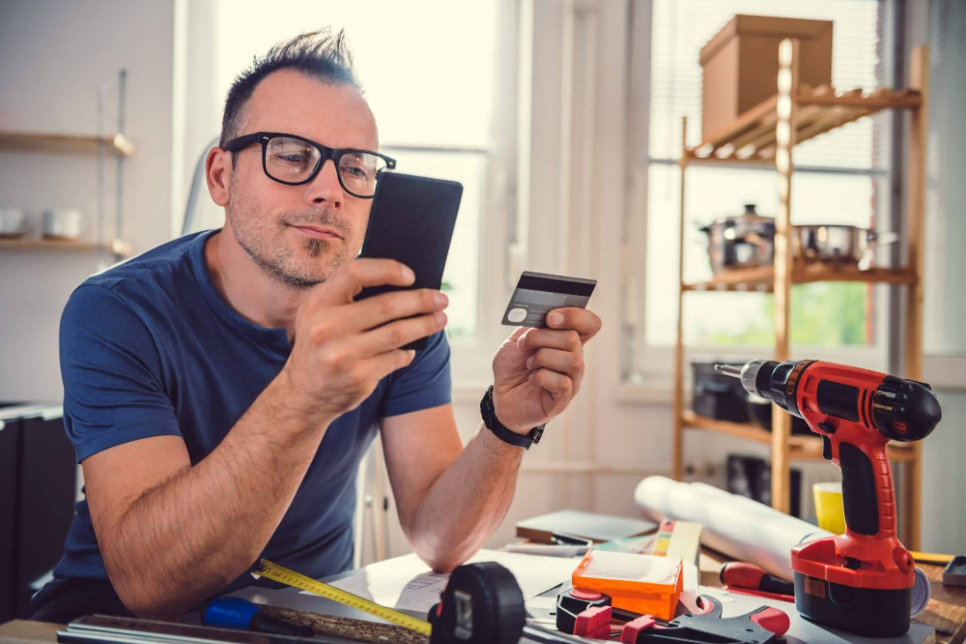 La digitalización impulsa el sector ferretero; el auge de la ferretería online en España