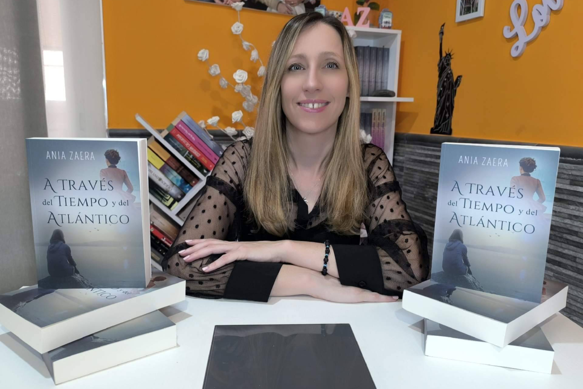 En el día del libro llega A través del tiempo y del Atlántico, nueva novela de Ania Zaera