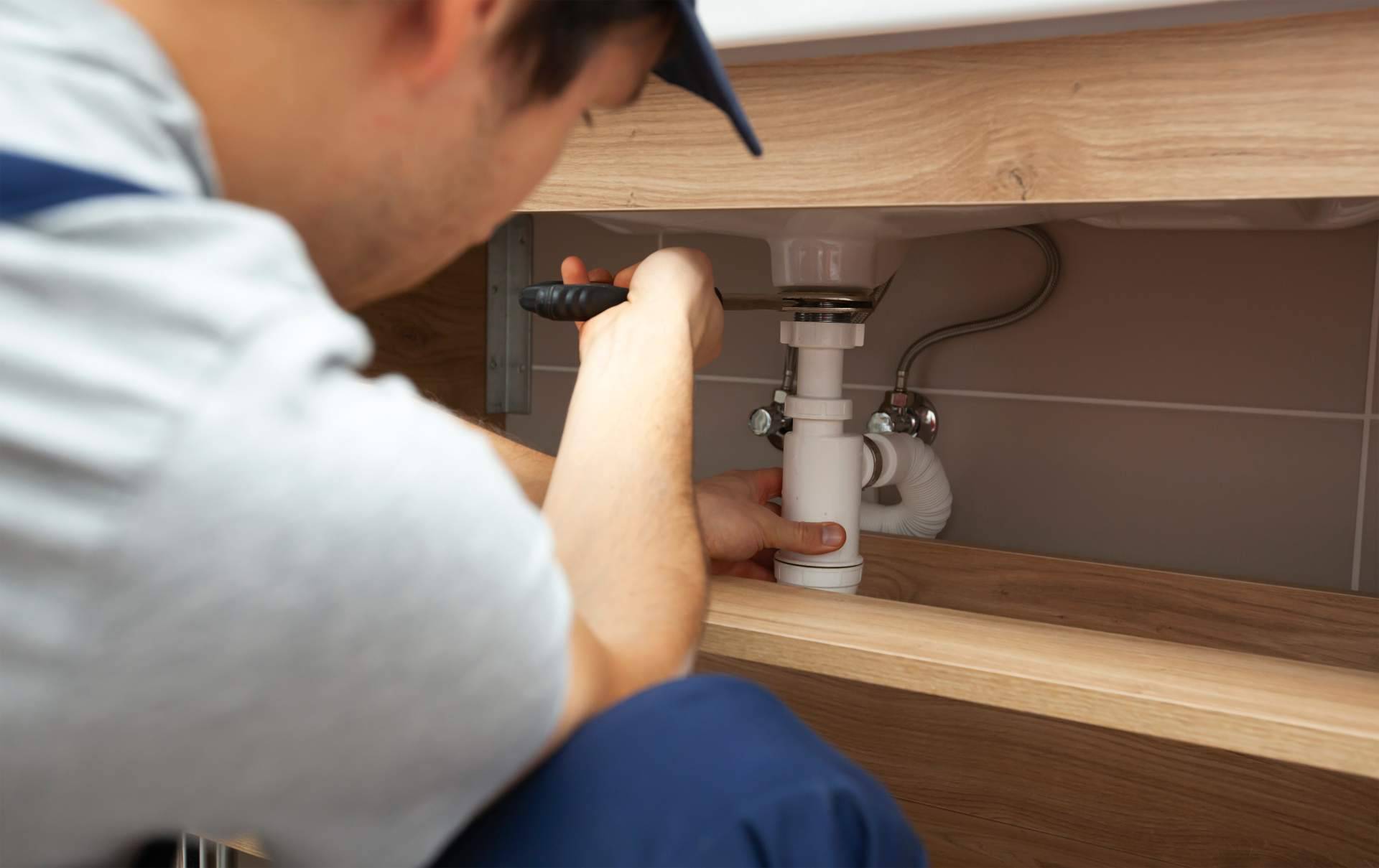 Reparaciones González presta servicios de fontaneros 24 horas en distintas localidades de Alicante