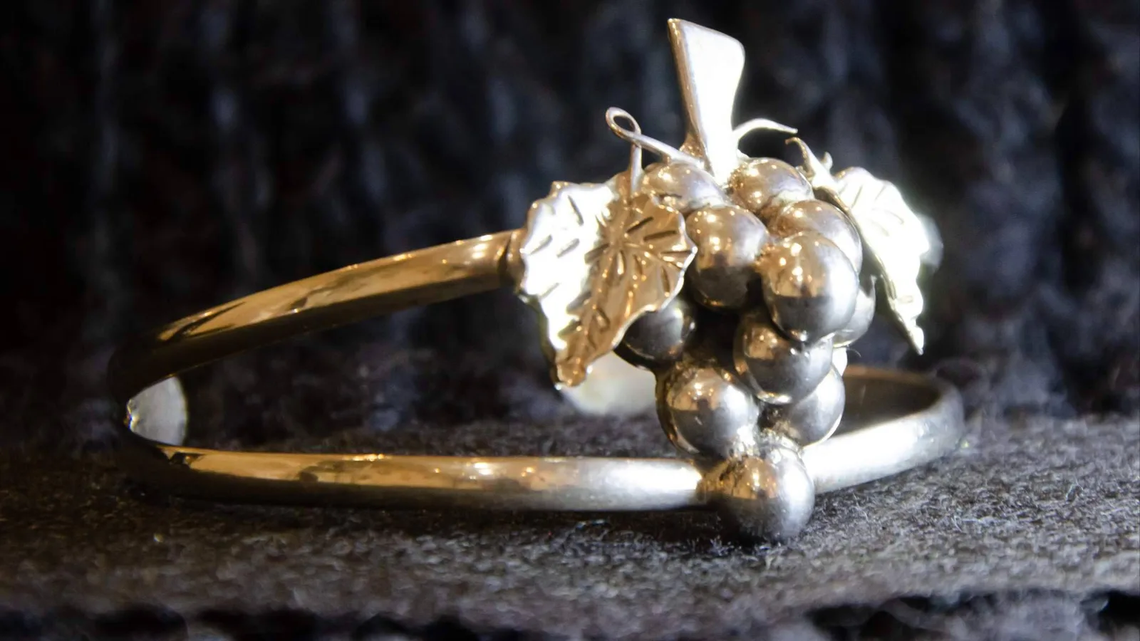 La experiencia marca la diferencia en la compra y venta de oro, plata y antigüedades con Compro Oro Oviedo