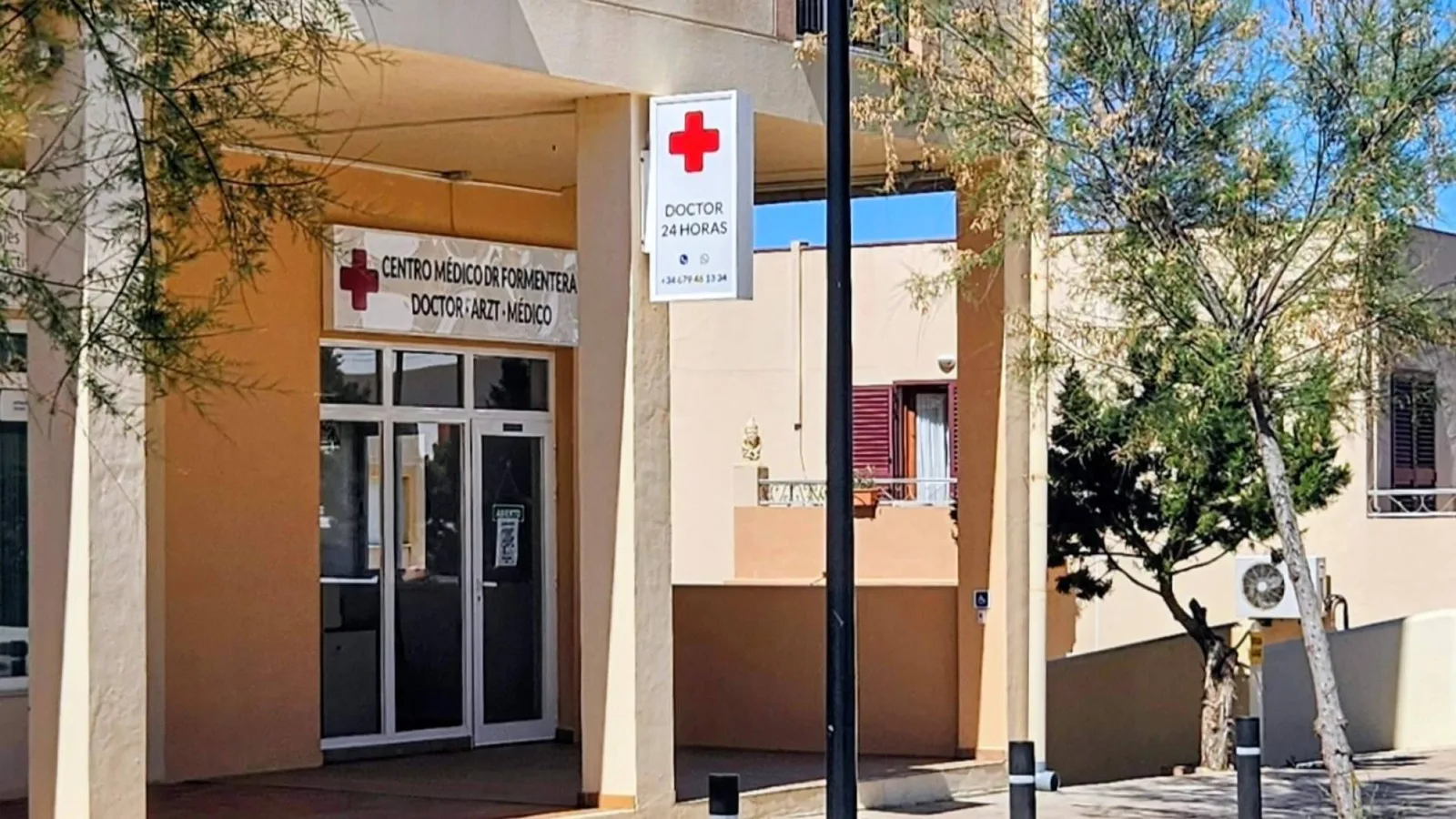 Doctor Formentera facilita atención médica a domicilio durante las 24 horas en cualquier punto de la isla